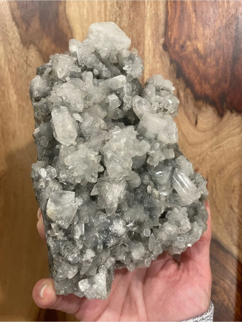 ✨ CLEARANCE ✨ large zeolite apophylite chalcedony from India